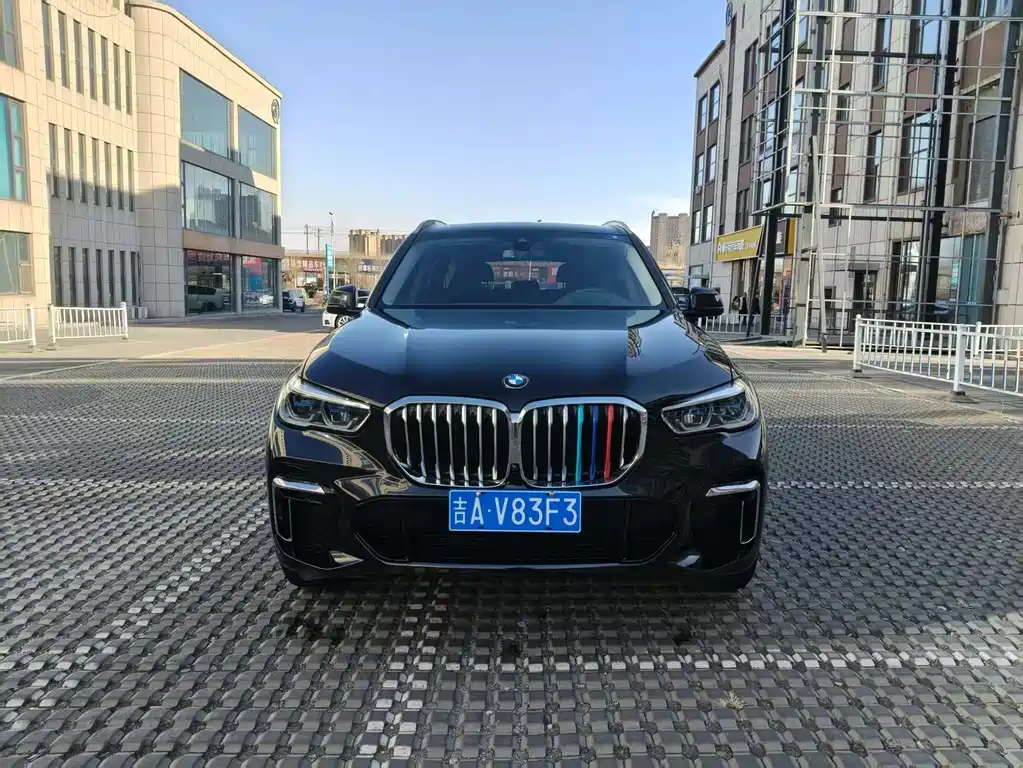 BMW X5 2023 — фото 1