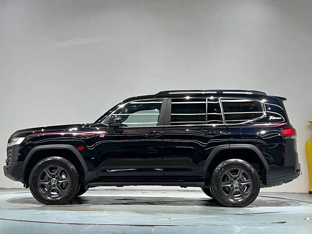 Toyota Land Cruiser 2023 — фото 25