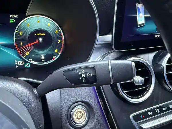 Mercedes-Benz C-Class 2021