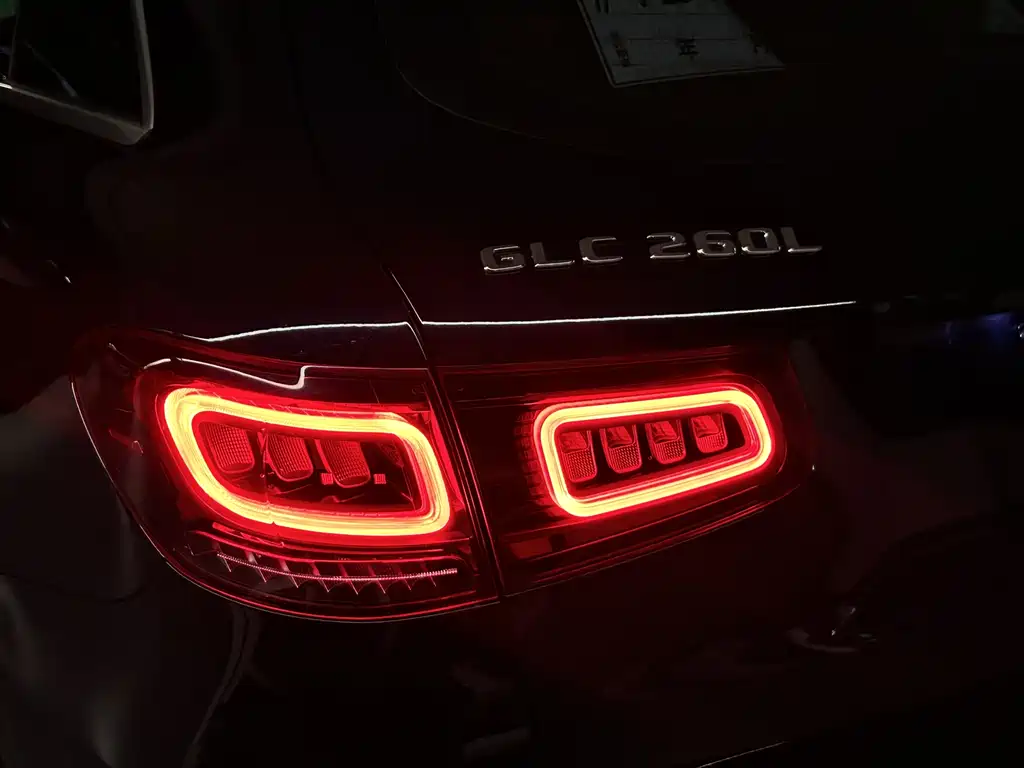 Mercedes-Benz GLC 2020 — фото 16