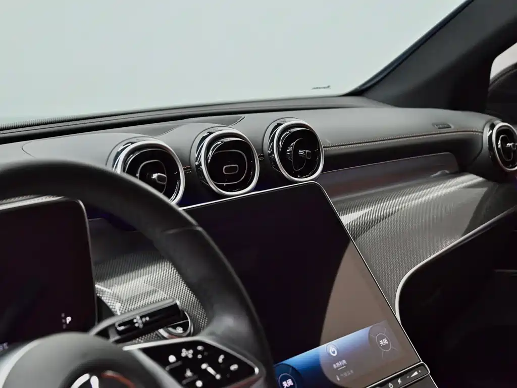 Mercedes-Benz GLC 2023 — фото 16