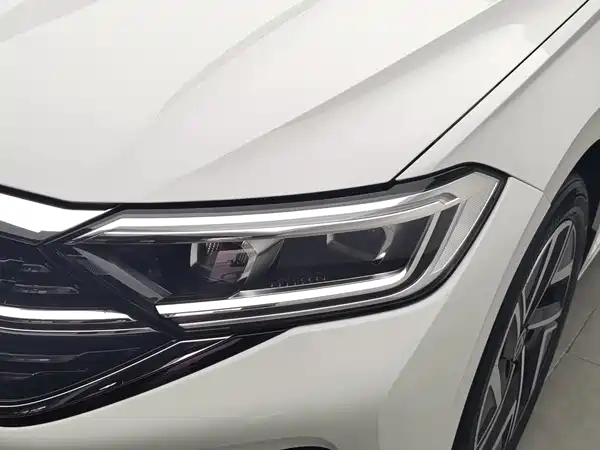 Volkswagen Sagitar 2023