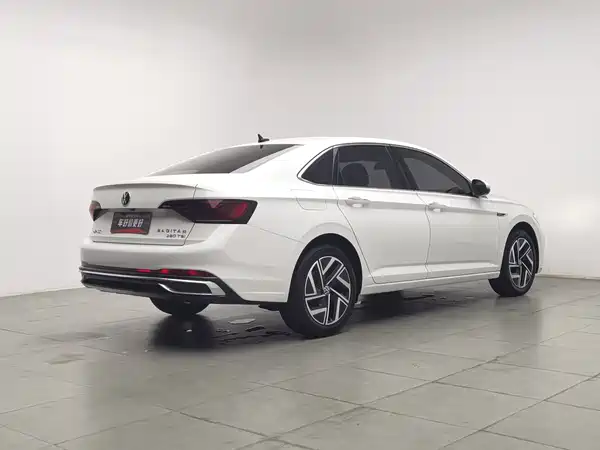 Volkswagen Sagitar 2023
