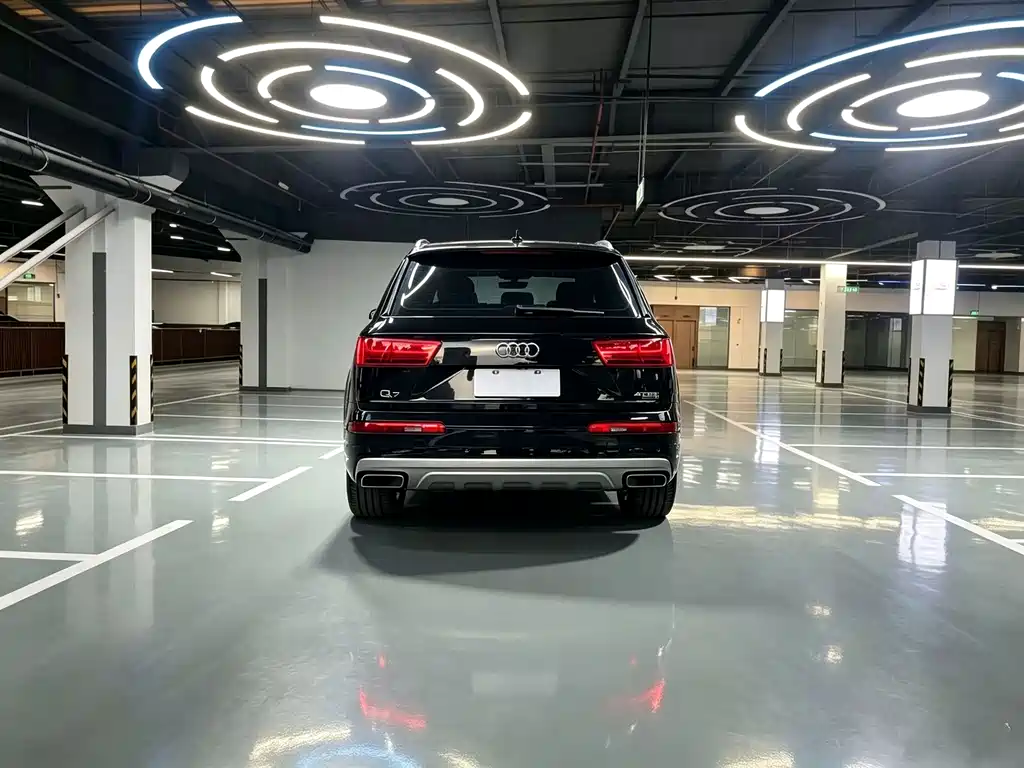 Audi Q7 2018 — фото 12