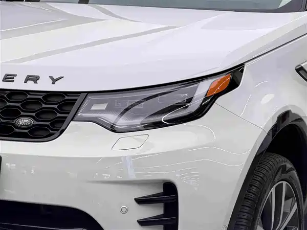 Land Rover Discovery 2024