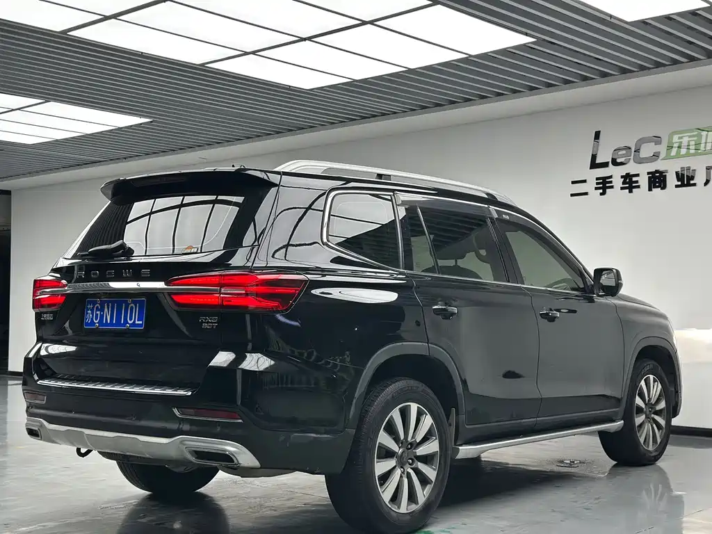 Roewe RX8 2018 — фото 15