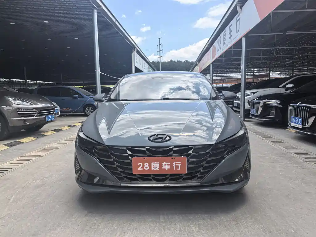 Hyundai Elantra 2021 — фото 2