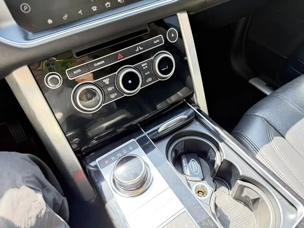 Land Rover Range Rover 2017 — фото 16