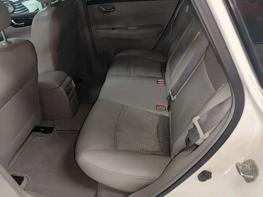 Nissan Tiida 2016 — фото 17