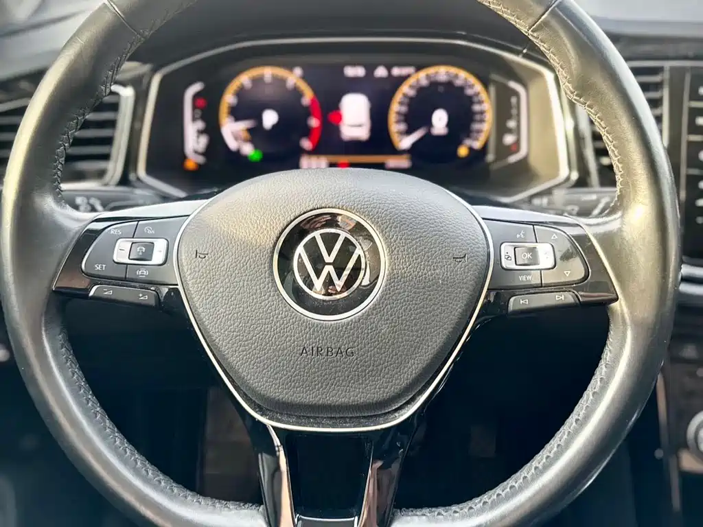 Volkswagen T-Roc 2021 — фото 22