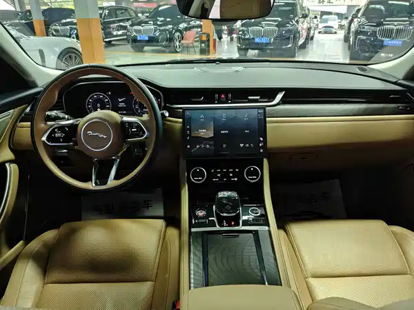 Jaguar XFL 2024