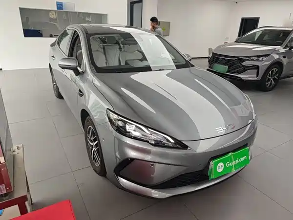 BYD Seal 05 DM-i 2025