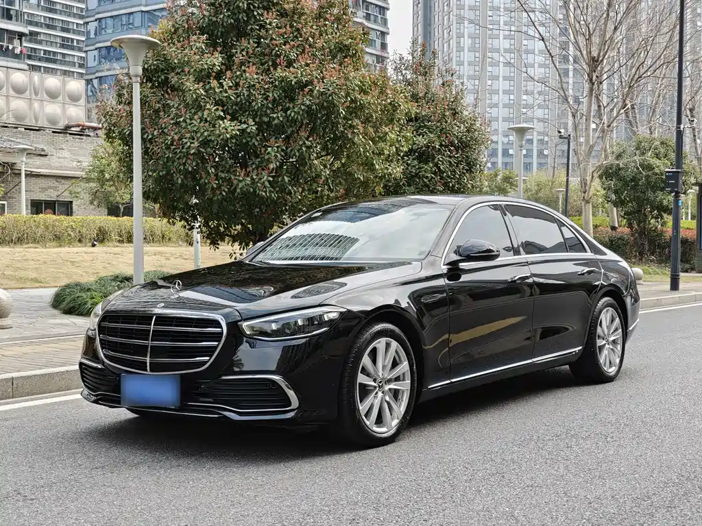 Mercedes-Benz S-Class 2024 — фото 1