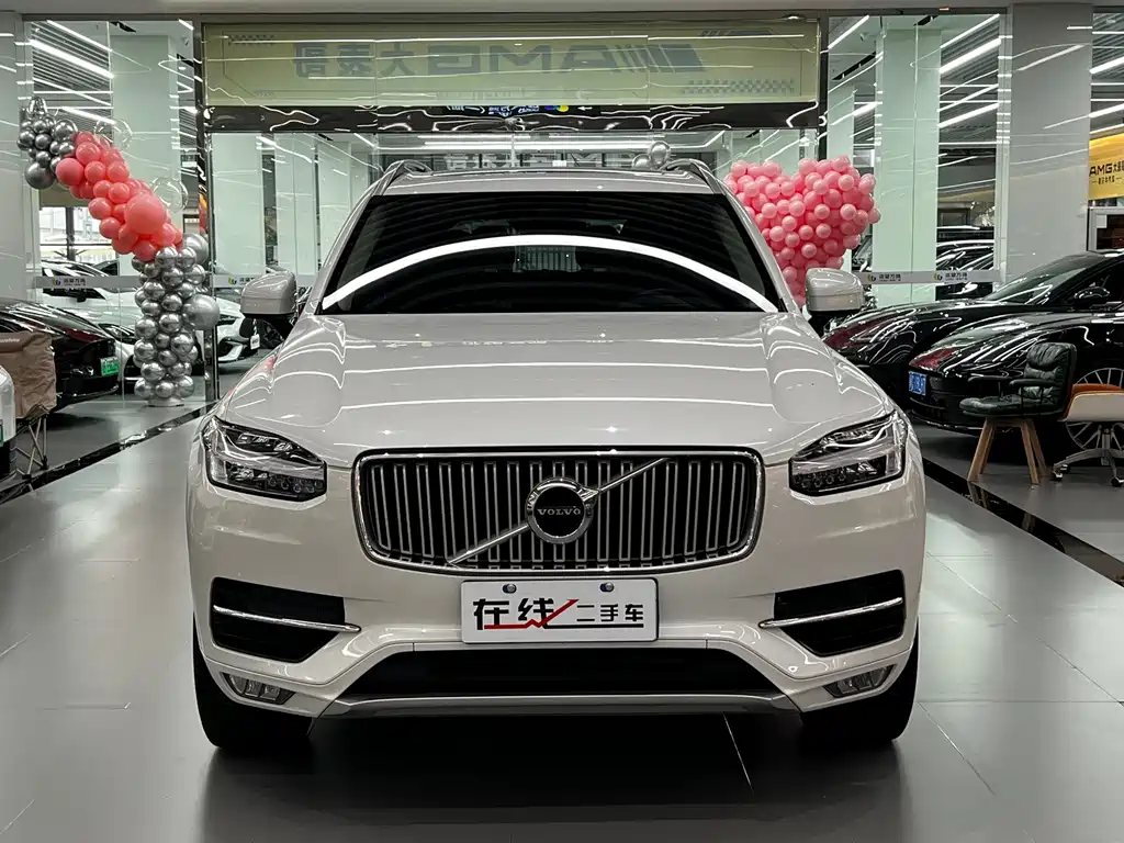 Volvo XC90 2018 — фото 2