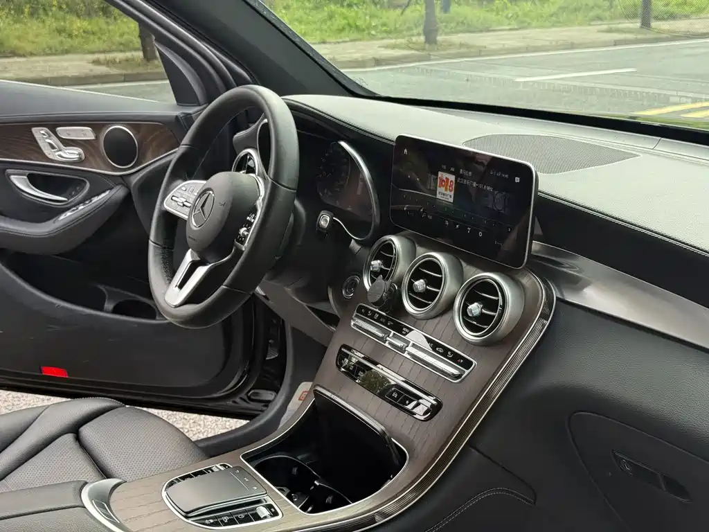 Mercedes-Benz GLC 2020 — фото 12