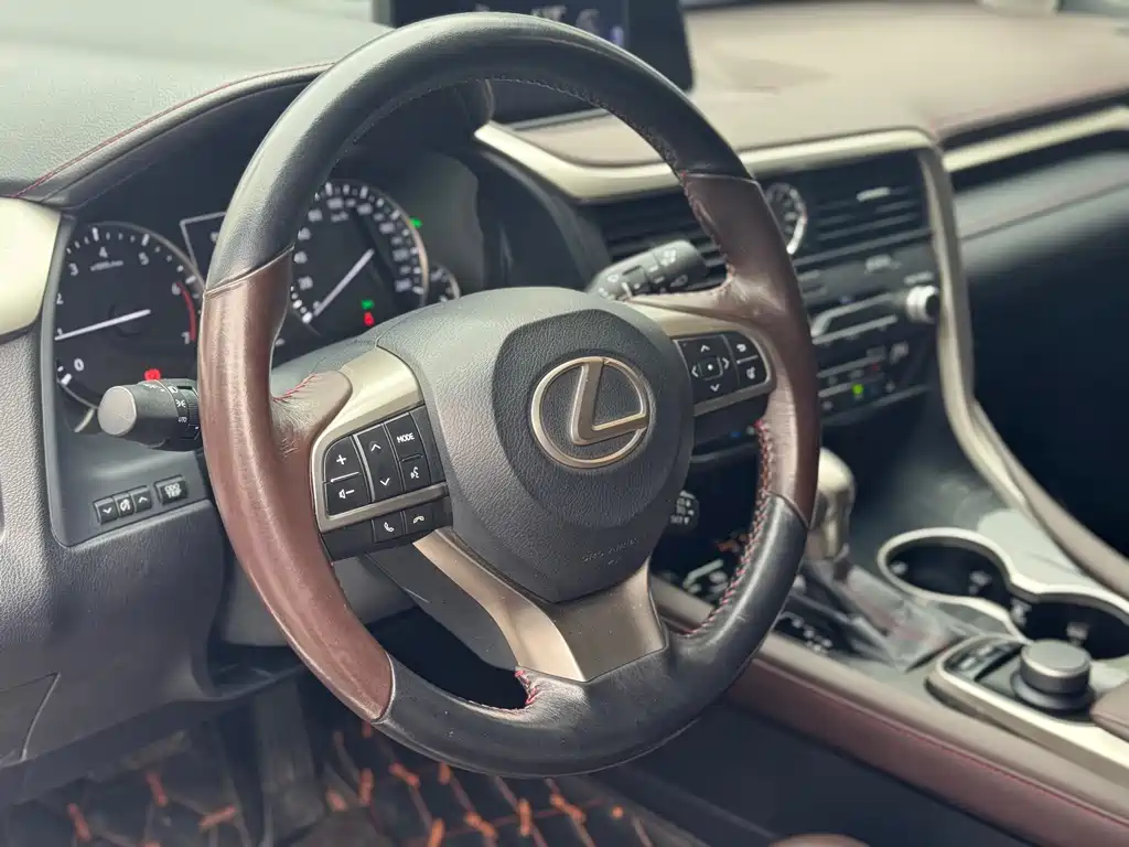 Lexus RX 2016 — фото 7