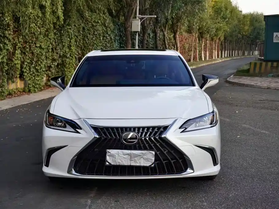 Lexus ES 2024 — фото 23