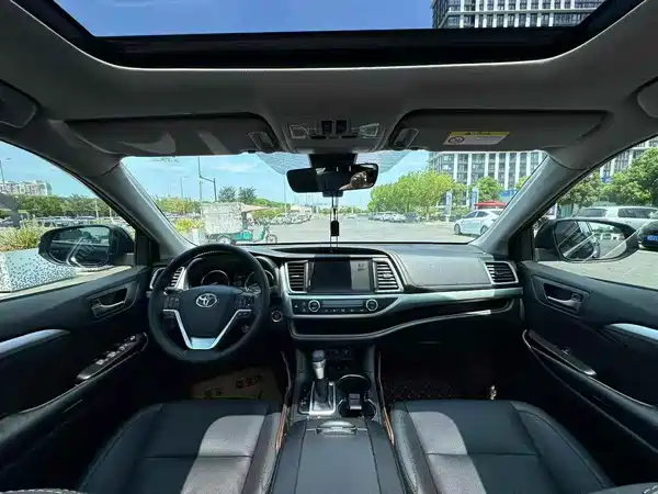 Toyota Highlander 2020