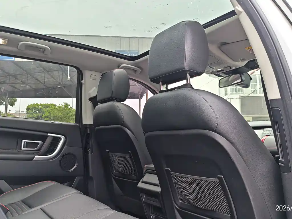 Land Rover Discovery Sport 2019 — фото 9