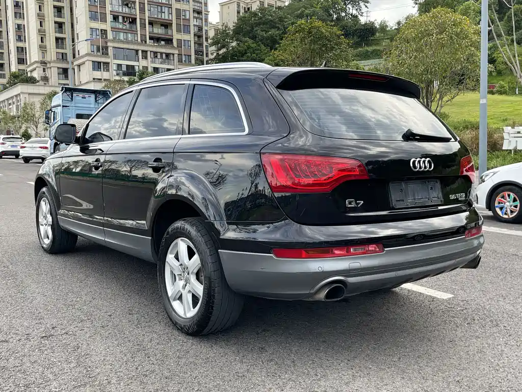Audi Q7 2015 — фото 12