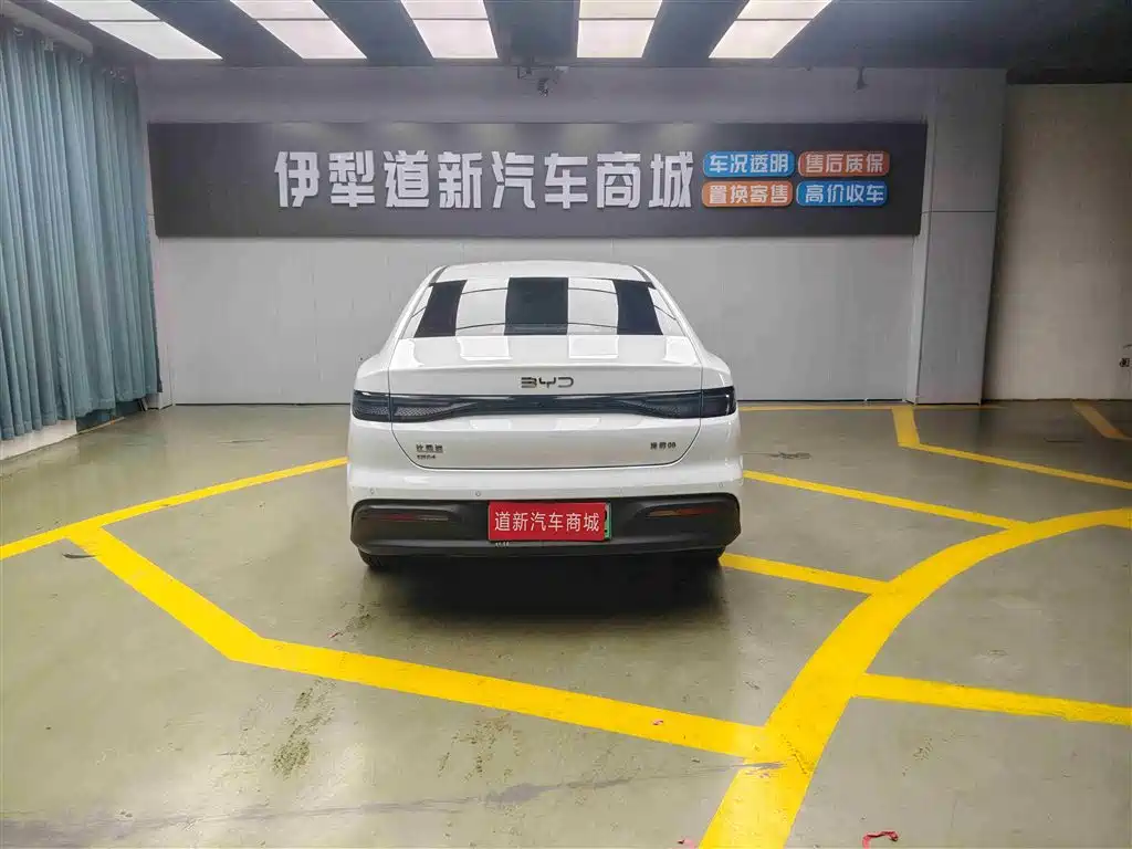 BYD Seal 05 DM-i 2025 — фото 8