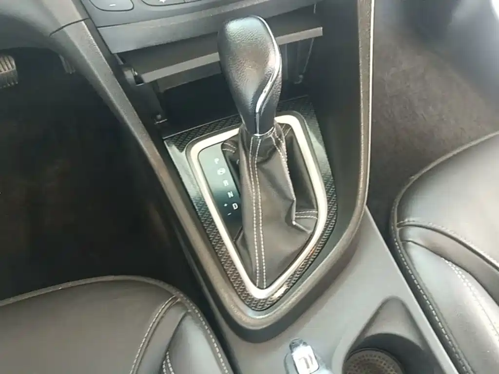 Buick Excelle GT 2015 — фото 14