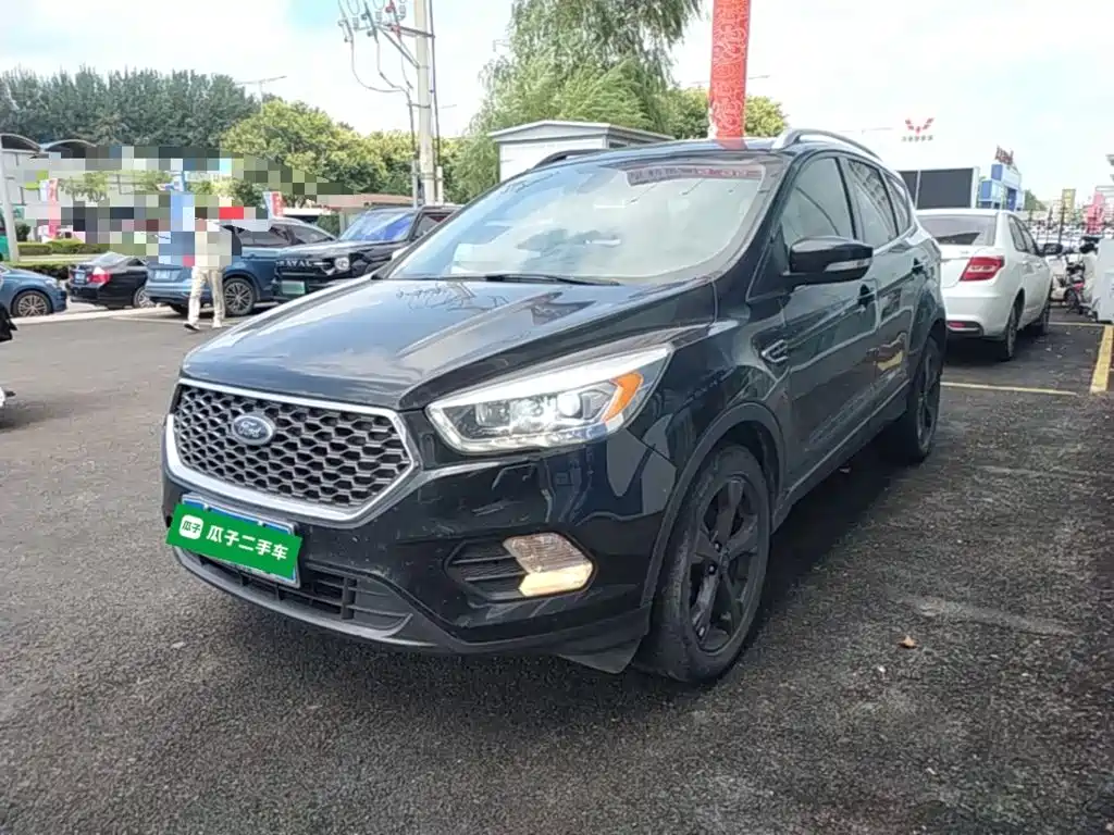 Ford Kuga 2019 — фото 1