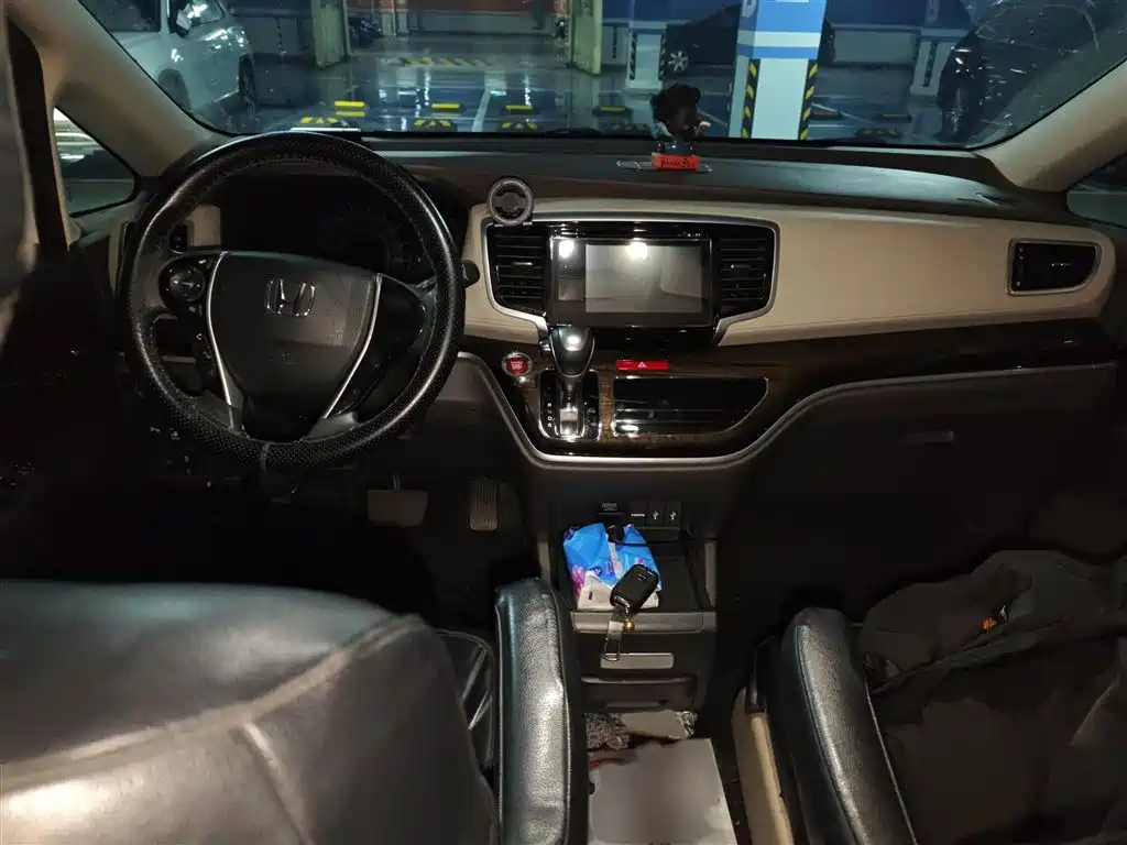 Honda Odyssey 2016 — фото 13