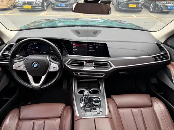 BMW X7 2020
