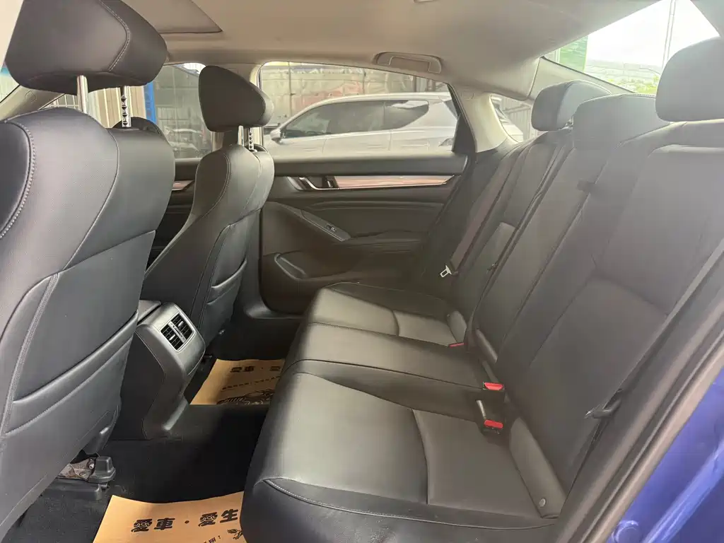 Honda Accord 2021 — фото 15