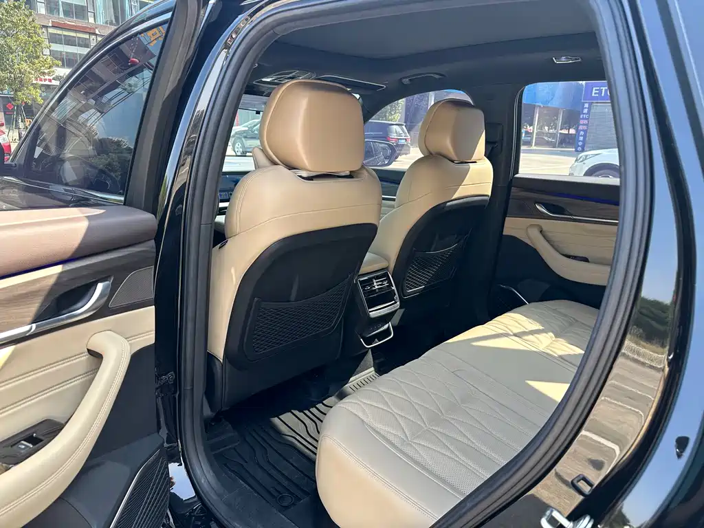 Geely Xingyue L 2025 — фото 16