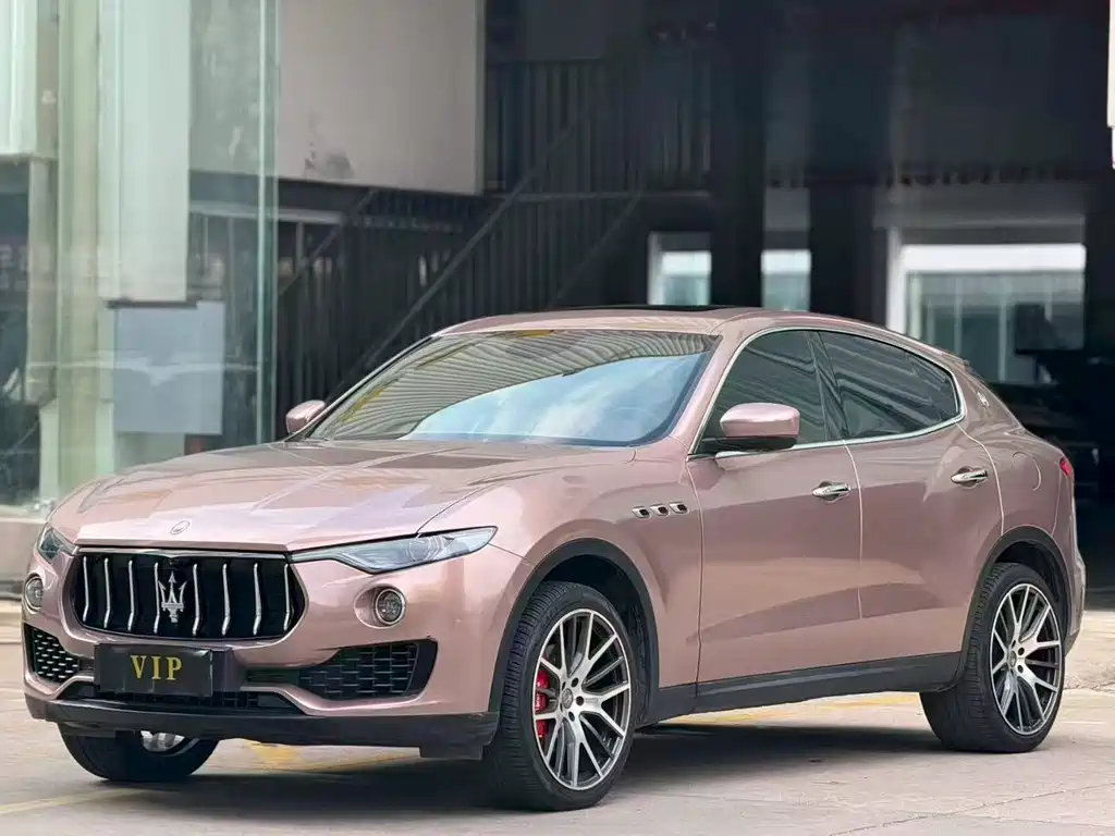 Maserati Levante 2018 — фото 1