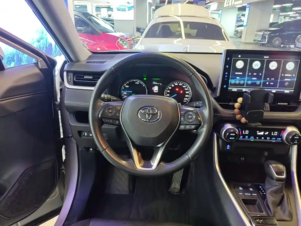 Toyota Wildlander 2021 — фото 11