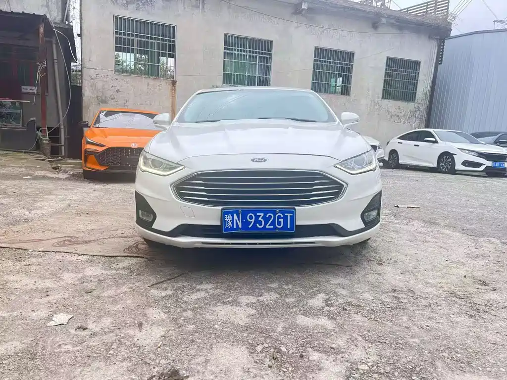 Ford Mondeo 2020 — фото 2