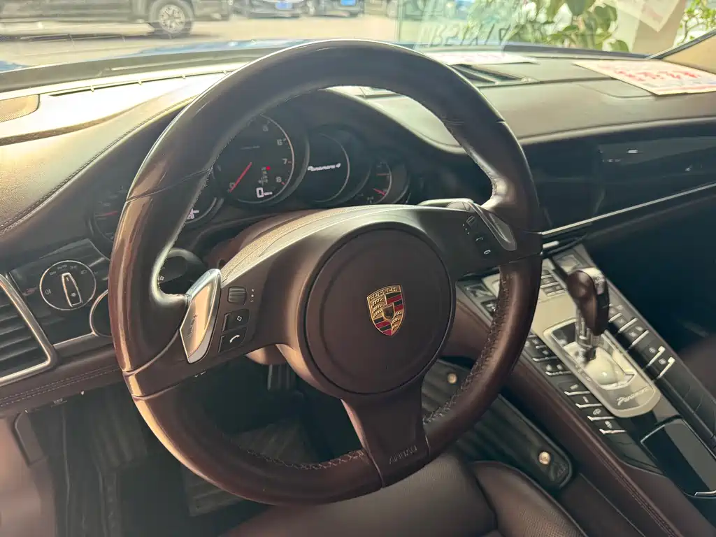 Porsche Panamera 2015 — фото 12