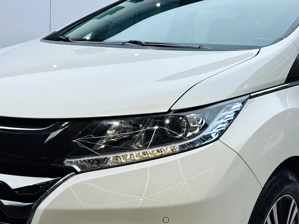 Honda Odyssey 2021 — фото 25