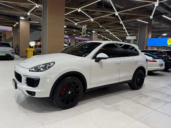 Porsche Cayenne 2015