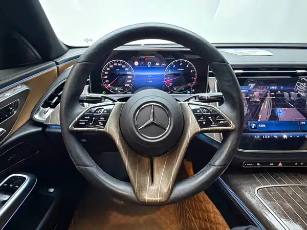 Mercedes-Benz E-Class 2024