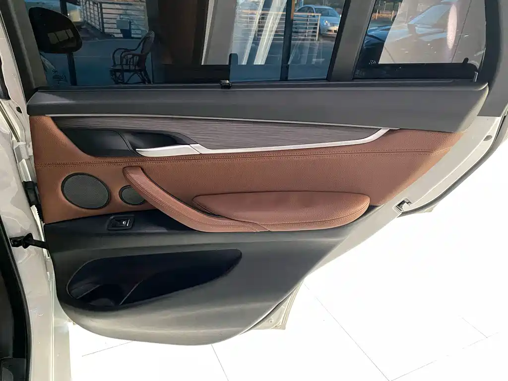 BMW X5 2018 — фото 13