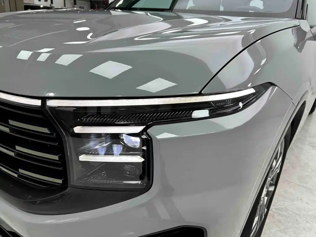 Ford Edge 2023 — фото 20