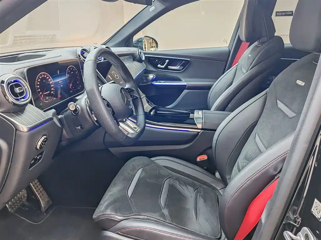 Mercedes-Benz GLC AMG 2025 — фото 8
