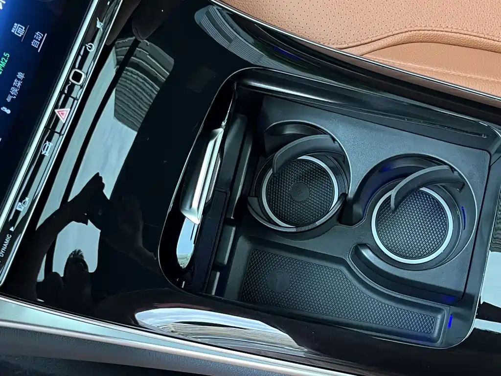 Mercedes-Benz GLC 2023 — фото 19