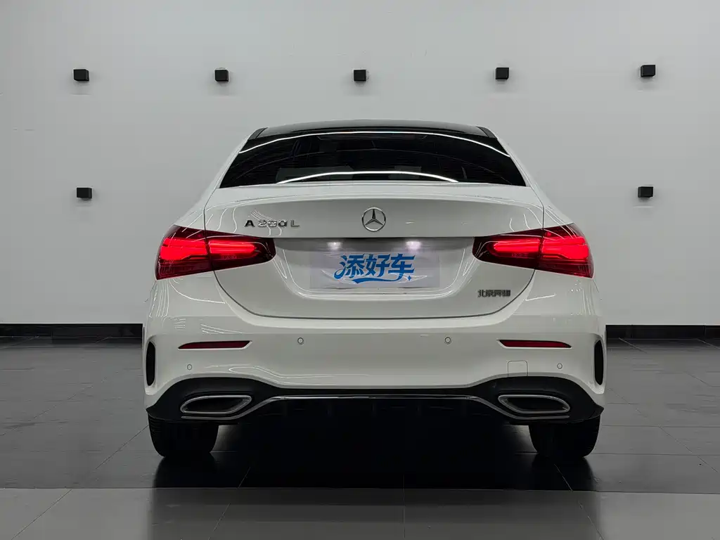 Mercedes-Benz A-Class 2023 — фото 12