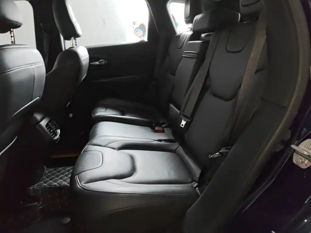Jeep Cherokee 2018 — фото 17