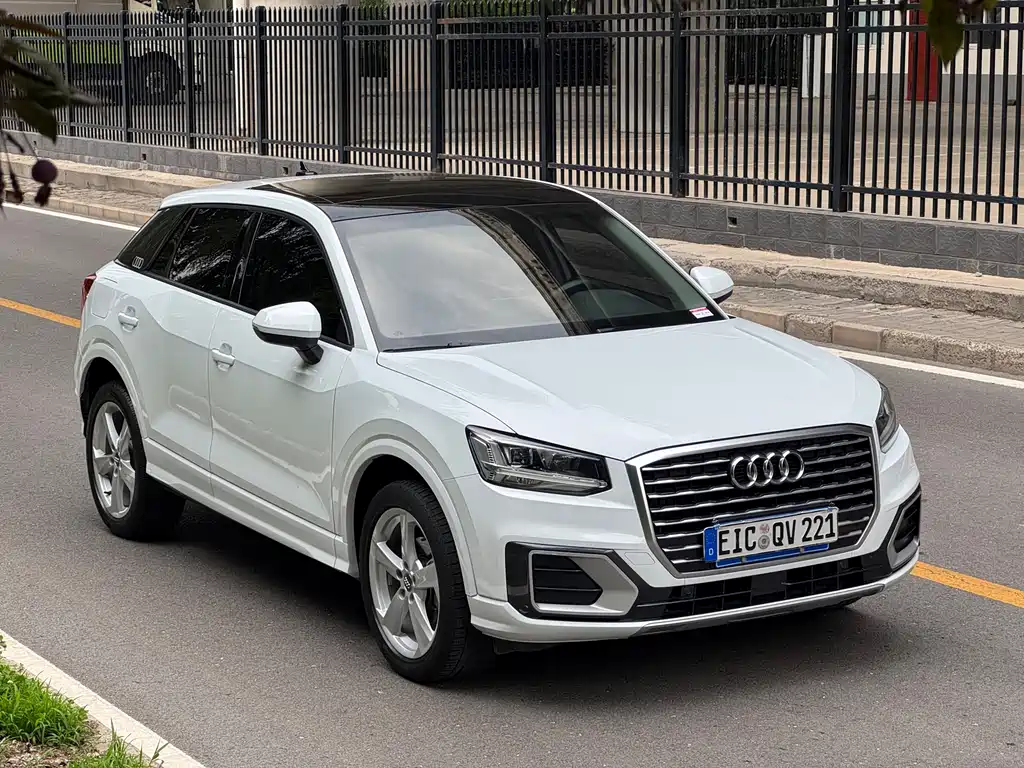 Audi Q2L 2020 — фото 14
