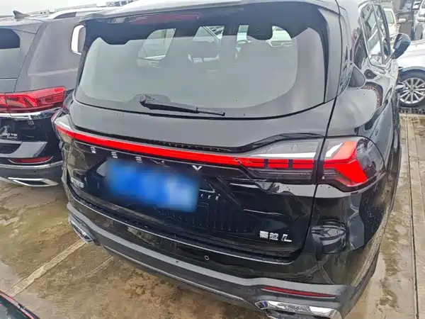Geely Haoyue L 2024