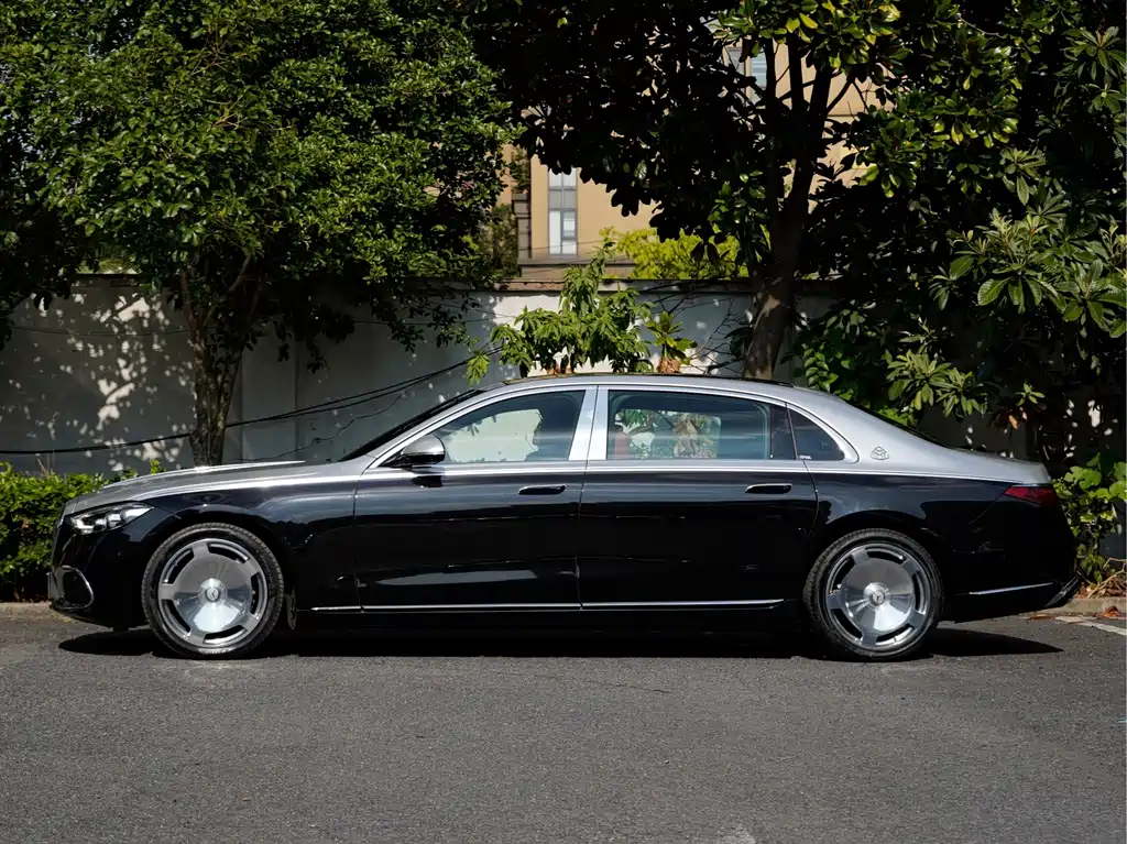 Mercedes-Benz Maybach S-Class 2024