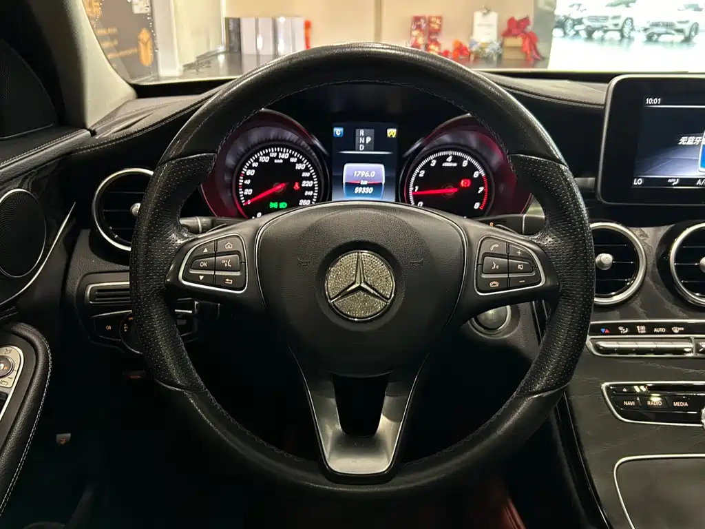 Mercedes-Benz C-Class 2018 — фото 10