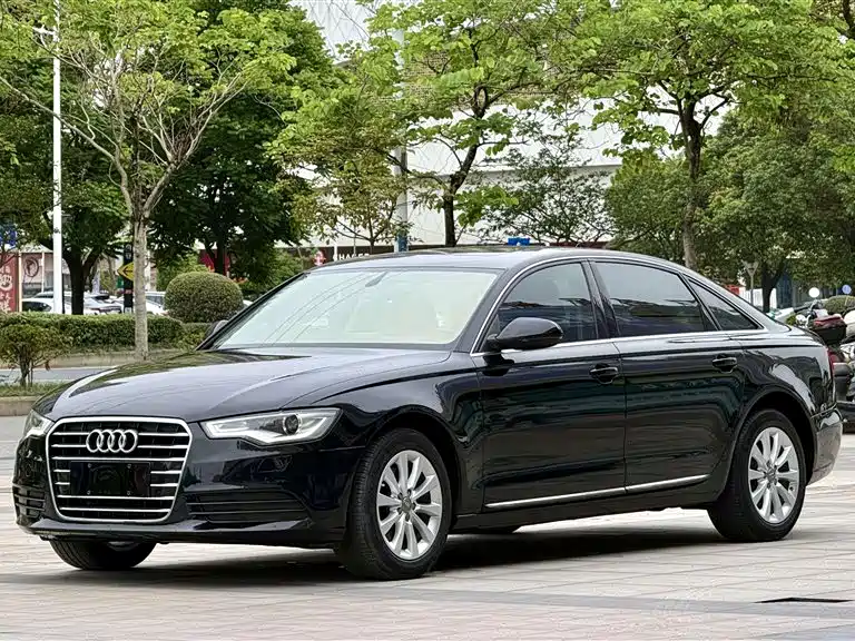 Audi A6L 2015 — фото 1