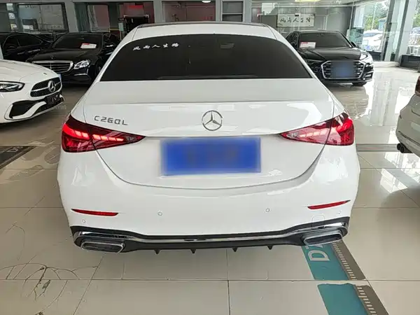 Mercedes-Benz C-Class 2024